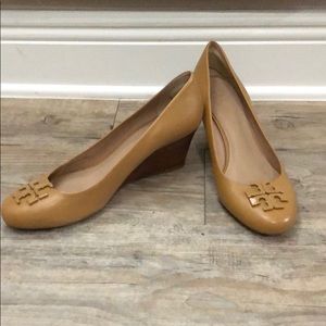 Tory Burch Tan Wedges